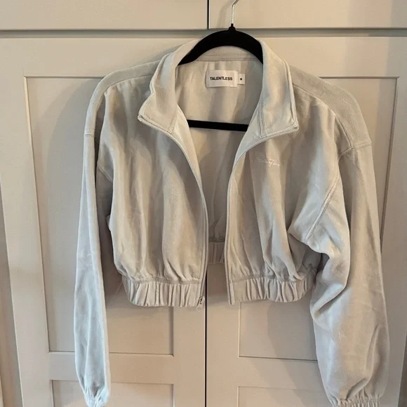 NEW Talentless women’s terry cloth mock neck cropped zip up - Picture 3 of 7